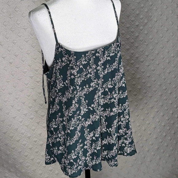 NWT BCBGMAXAZRIA | Spruce Floral Camisole - M - Picture 3 of 5